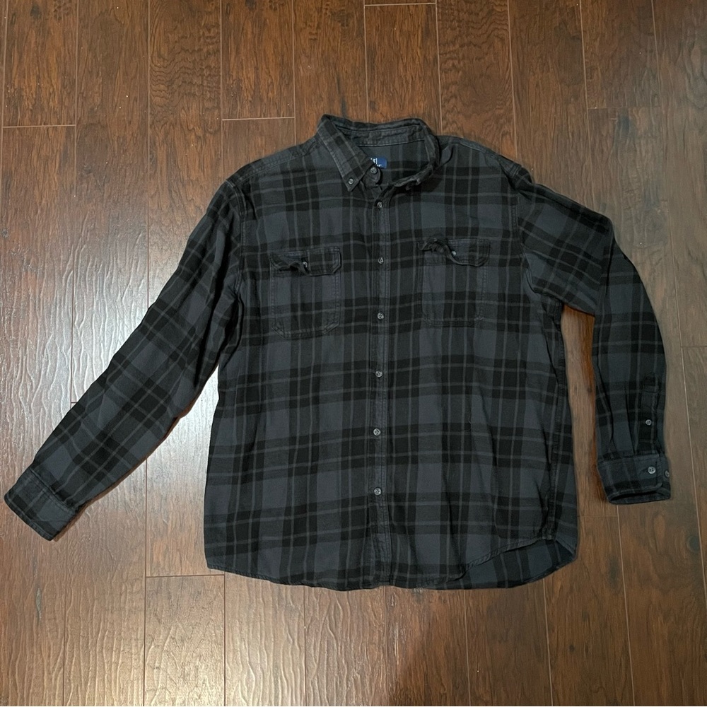 Men’s Gray & Black Plaid Flannel